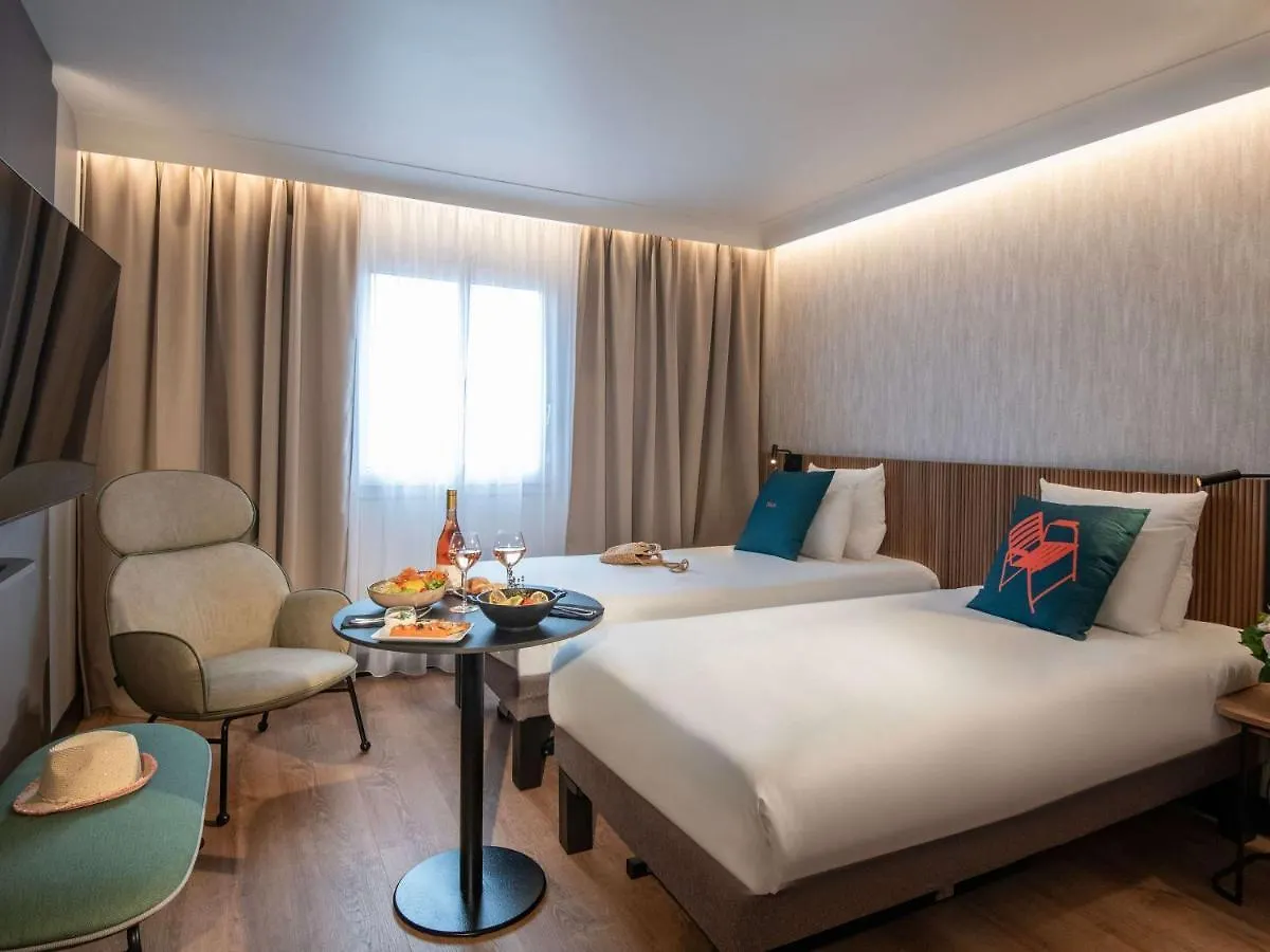 Novotel Nice Arenas Aeroport 4*,