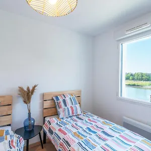 Apartment Saint Goustan : Vue Sur La Riviere