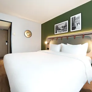 https://campanile-lyon-gare-perrache-confluence.hotels-rhonealpes.com