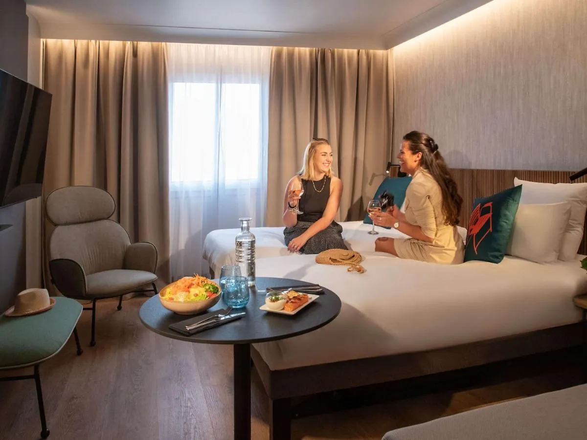 Novotel Nice Arenas Aeroport 4*,  France